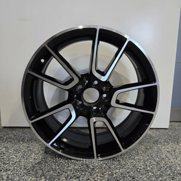 Refurbished Genuine OEM Mercedes AMG 19×7.5 Front Wheel Rim – Black Machined Face, ET44 Offset